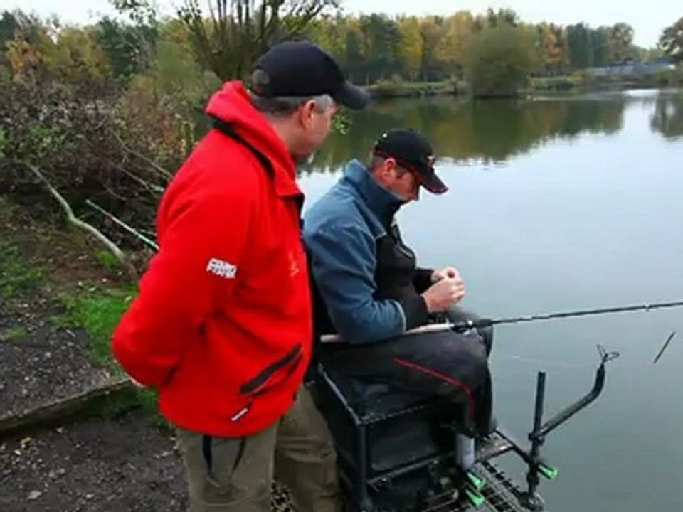 Waggler fishing - How to plumb the depth with Jamie Masson