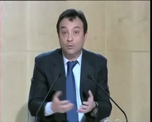 Cobo se declara víctima y seguirá en sus cargos "por voluntad" de Gallardón