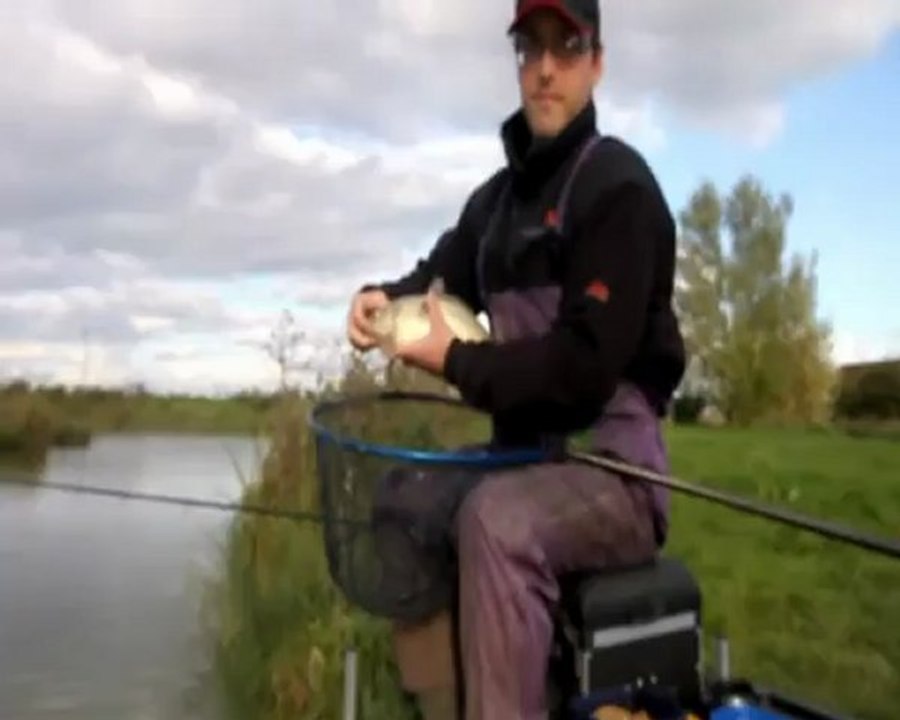 Method feeder outscoring poles on snake lake
