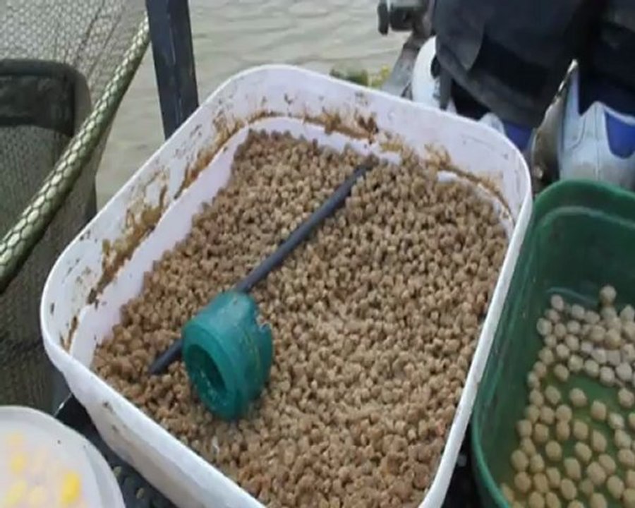 Jamie Masson extreme long pole fishing