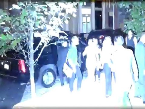 Emma Watson Shows Some Sideboob Again… But This Times It's Deliberate