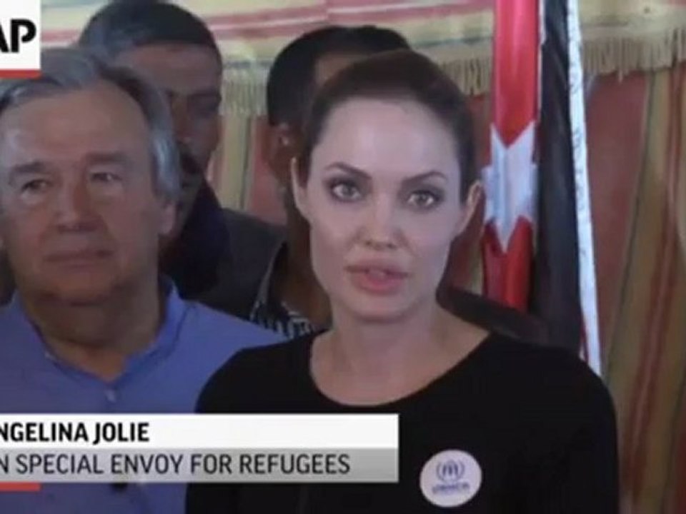 Angelina Jolie Visits Syrian Refugee Camp