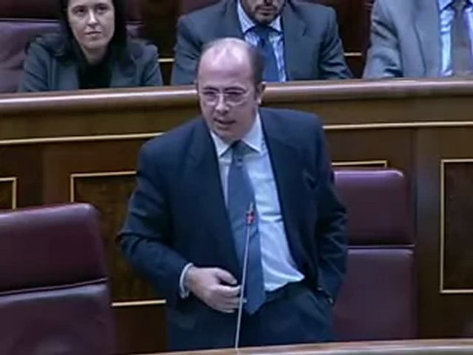 Gil Lázaro, a Rubalcaba: "¿Es usted la X del caso Faisán o lo es Zapatero?"