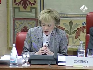 De la Vega: "no hay 600 asesores sino 142"