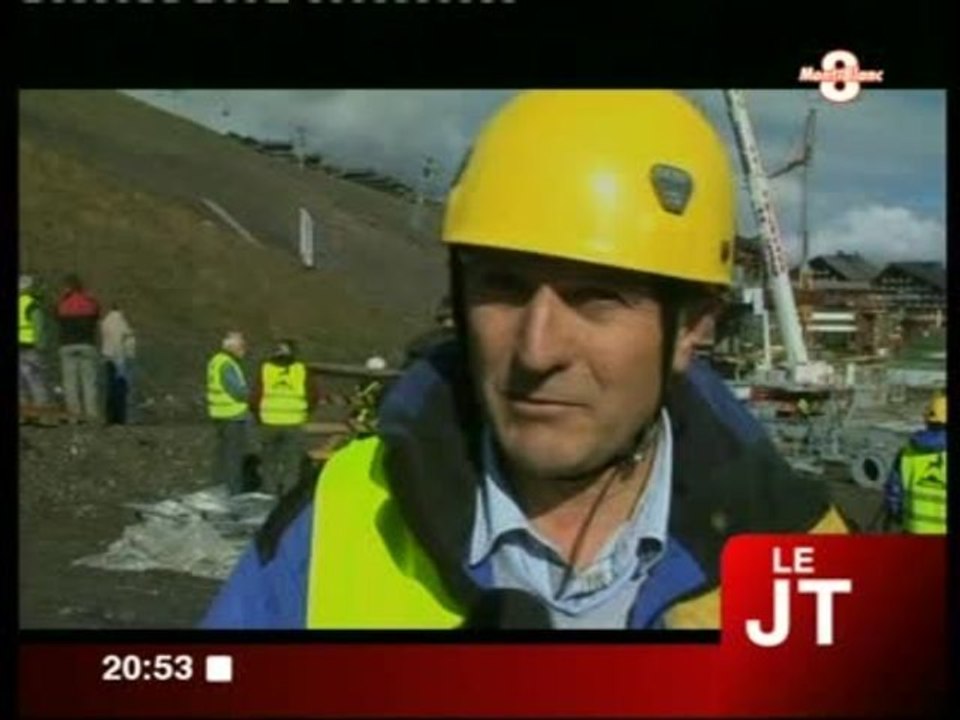 Le montage de la télécabine de Méribel-Mottaret