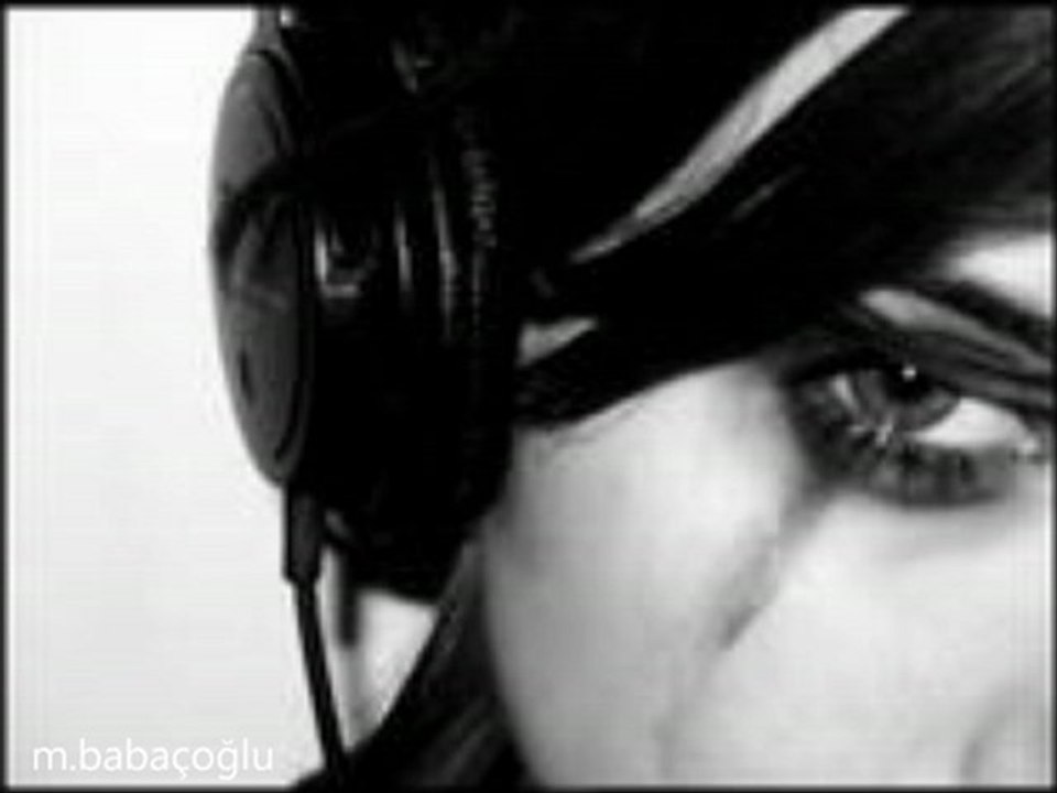 [ Piiz - vazgeç gönül ]