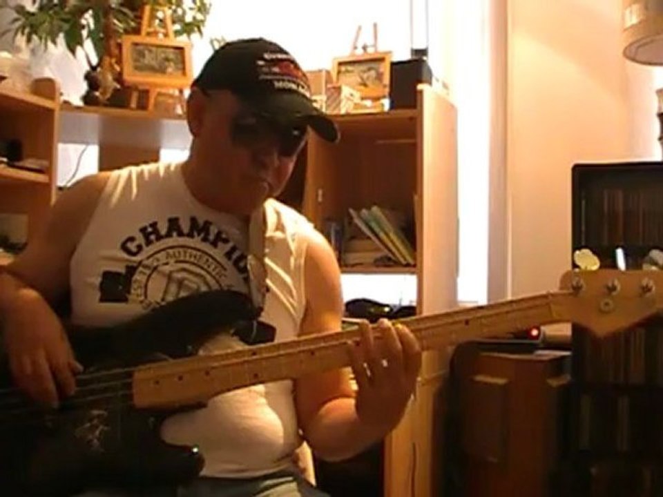 Jamming with Shakatak basscover2 Bob Roha