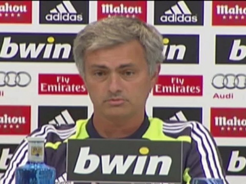 Mourinho: "Si está triste y juega como juega es perfecto"