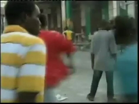 Disturbios callejeros y tiroteos en Haití después del terremoto