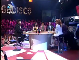 Disko Kralı - Şarkısını Canlı Söyleyemeyen Şarkıcı