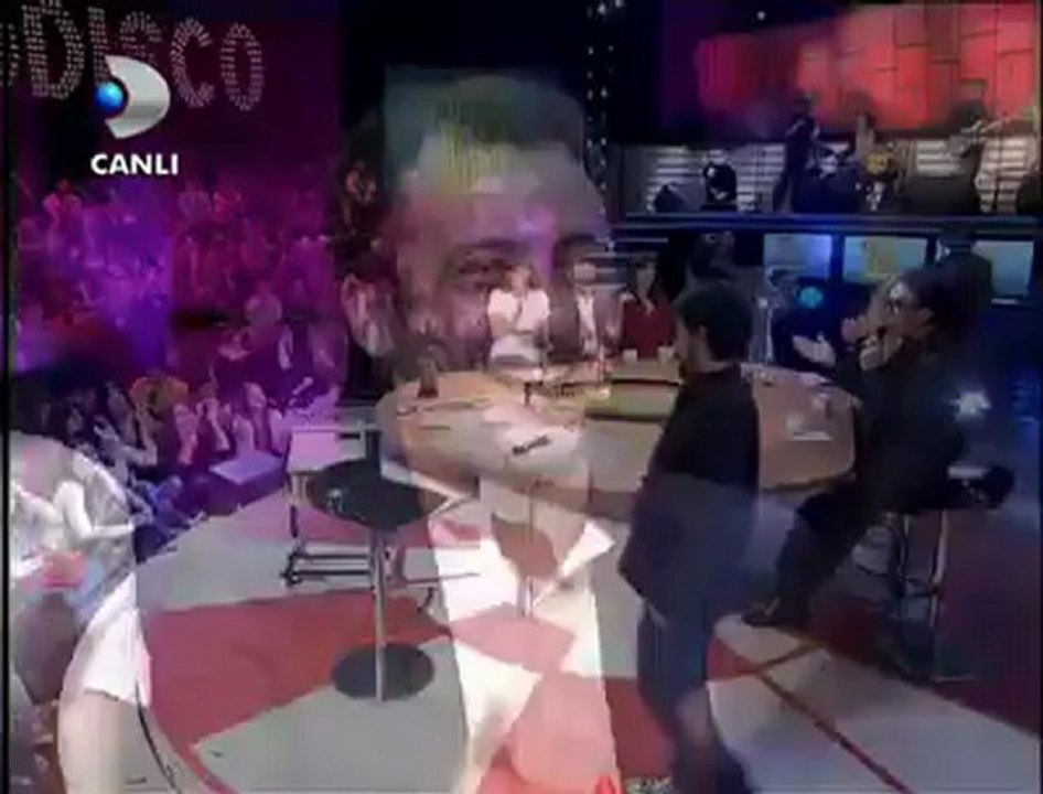 Disko Kralı- Yılmaz Morgül'den Teen Kızlara Mesaj