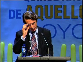 Aznar reclama que ETA quede "definitivamente" fuera de las instituciones