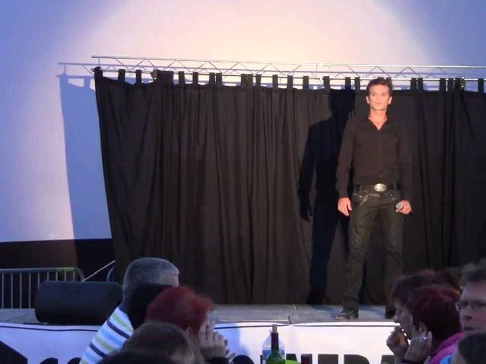 Parle plus bas  PATRIC FIORI   IZON  2012  par   Charlotte et Pascal  HD  1080P