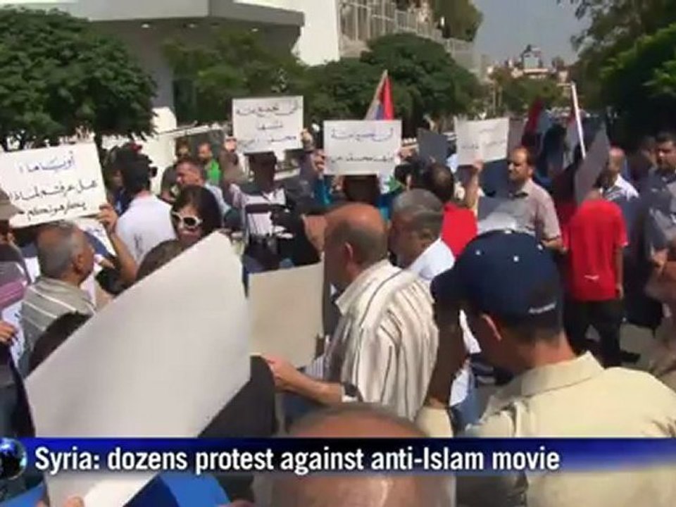 Dozens protest against anti-Islam movie in Damascus
