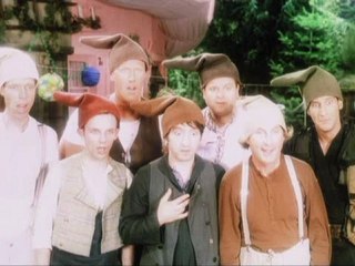 7 Zwerge 1 - Männer allein im Wald (HQ-Trailer-2004)