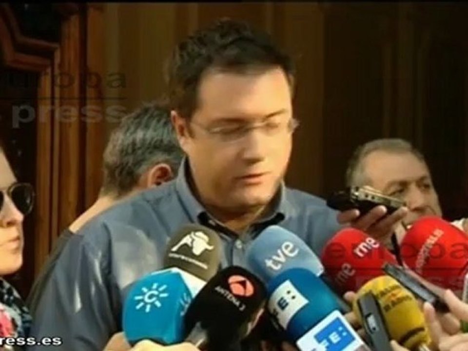 López: "Los españoles defienden un modelo justo"