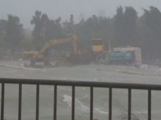 Typhoon hits Japan's Okinawa