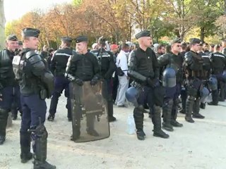 تظاهرة ضد الفيلم المسيء للاسلام قرب السفارة الاميركية في باريس