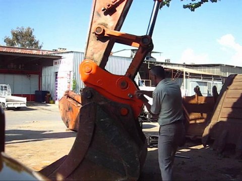 QUİCK COUPLER ( YAYLI MEKANİK SİSTEM )