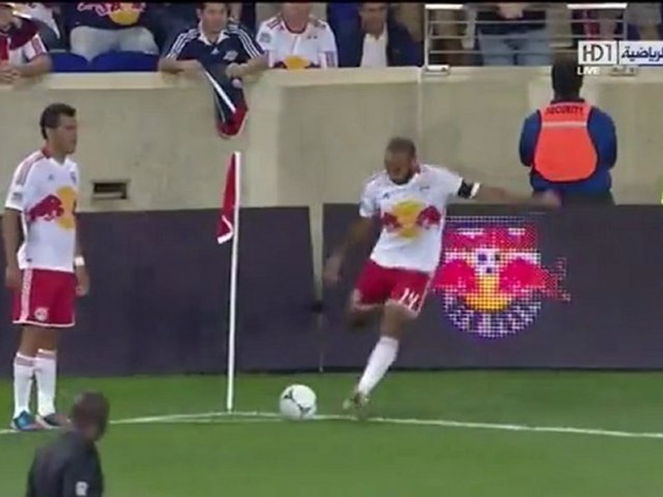 le super but de  thierry henry contre  Columbus Crew