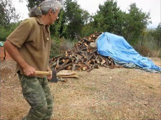 throwing ax and macheta