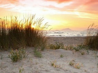 Demy ~ Love Light (ΠΟΣΕΣ ΧΙΛΙΑΔΕΣ ΚΑΛΟΚΑΙΡΙΑ)