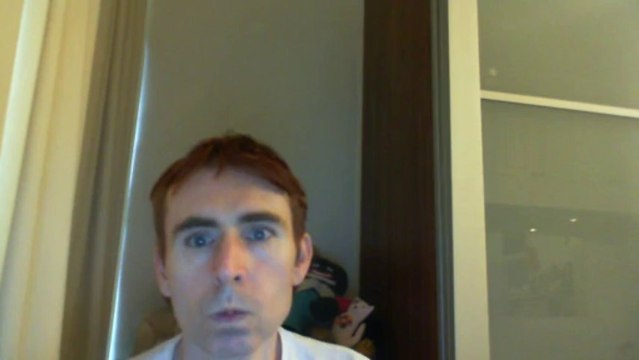 Wiwi égratigne Pépito bleu de Sébastien Tellier