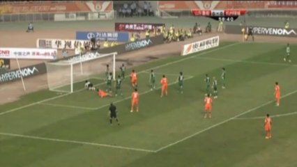 CSL: Luneng verzweifelt, bis Vagner Love kommt...