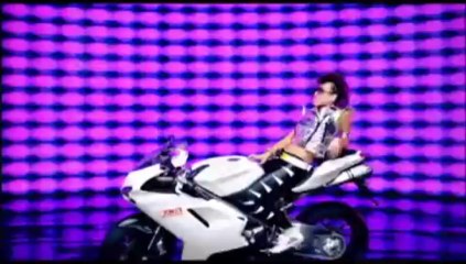 Fire (space version) - 2ne1