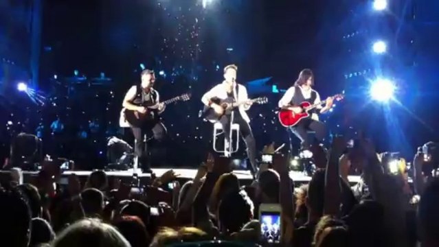 Αν είσαι ένα αστέρι - Νίκος Βέρτης Live Αλεξανδρούπολη1908 2013