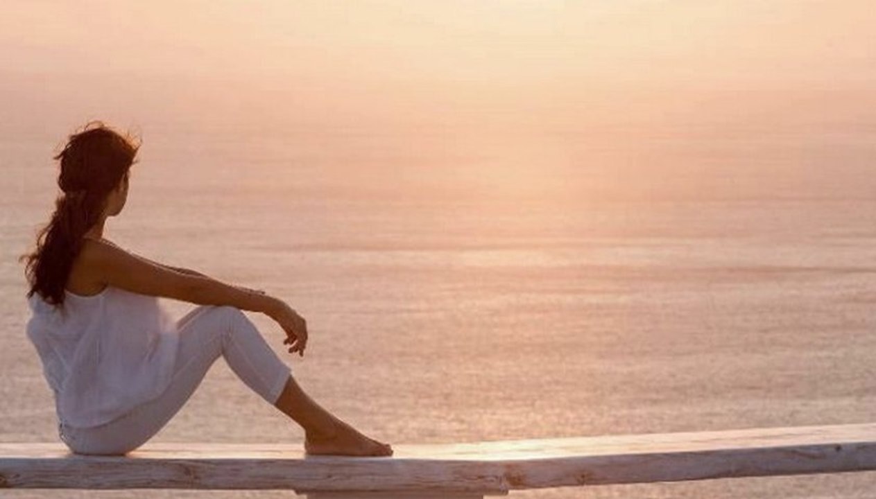 Aslıhan Erkişi - - Hüsranla gönül hep inler gece gündüz ah eder