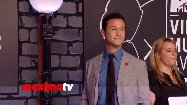 Joseph Gordon-Levitt 2013 MTV Music AWARDS Red Carpet