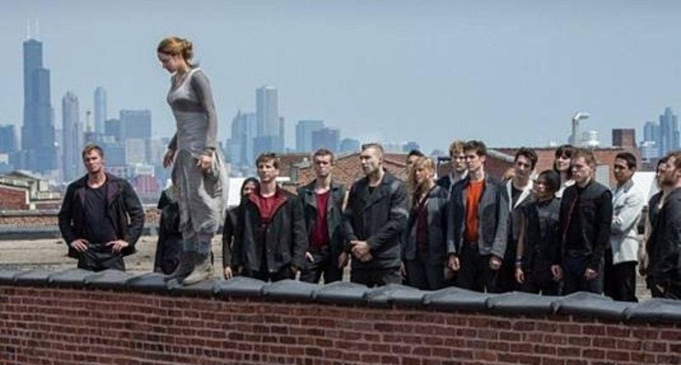 Divergent Official Trailer