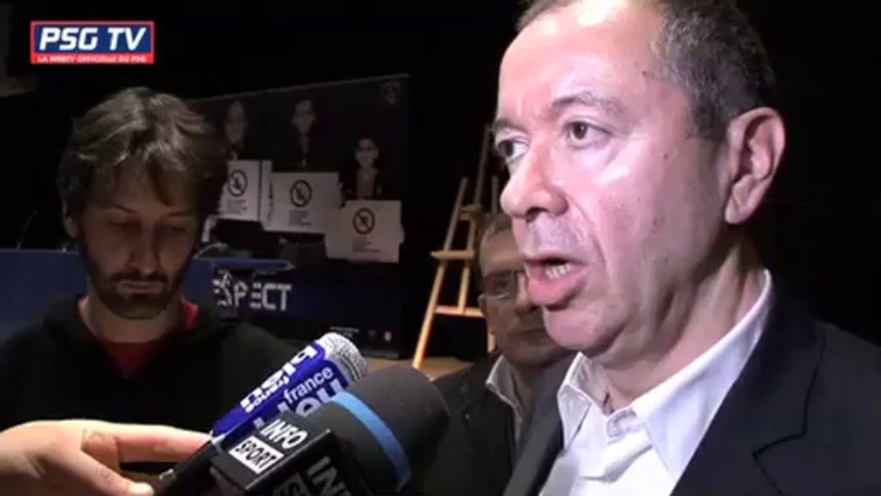 Conférence de presse Place au Respect