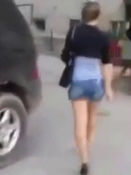 Comment monter les escaliers avec des talons aiguilles ?