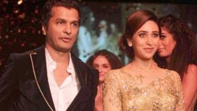 Karishma Kapoor Showstopper For Vikram Phadnis Show @ LFW Winter/Festive 2013 !