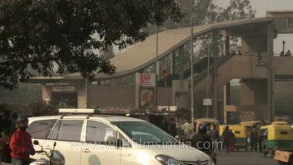 Govindpuri-metro station-traffic-4