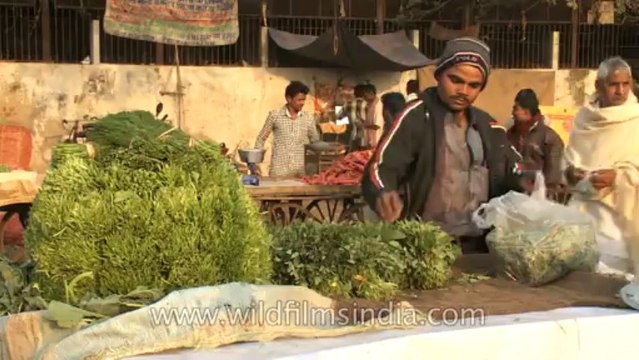 Okhla-metro station-market place-13