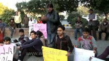 Protest at Delhi Haat-13