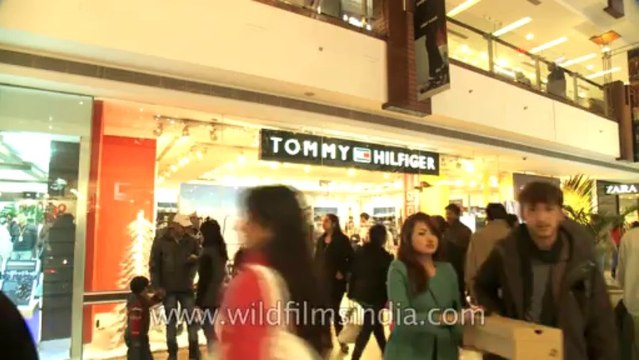 Select citywalk-Tommy Hilfiger-store-43