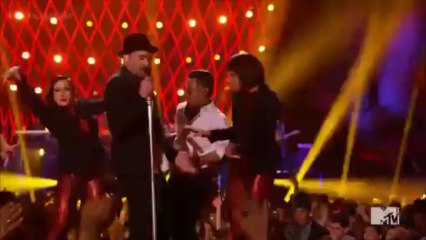 Timberlake triunfa en la noche del regreso de Lady Gaga y el cameo de 'N Sync