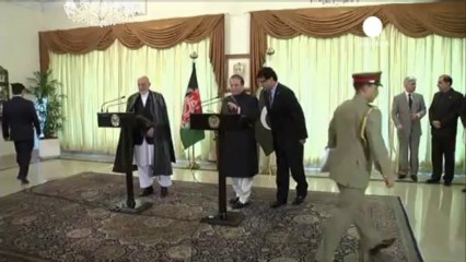 Islamabad promette di aiutare Kabul a parlare con i taleban