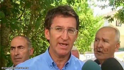 Un Feijóo "preocupado" por los incendios visita Cualedro