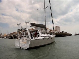 25/11/2013 - Présentation de l'Ovni 52 Evolution du chantier Alubat