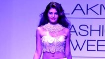 Jacqueline Fernandez Walks For Shehla Khan @ LFW Winter/Festive 2013