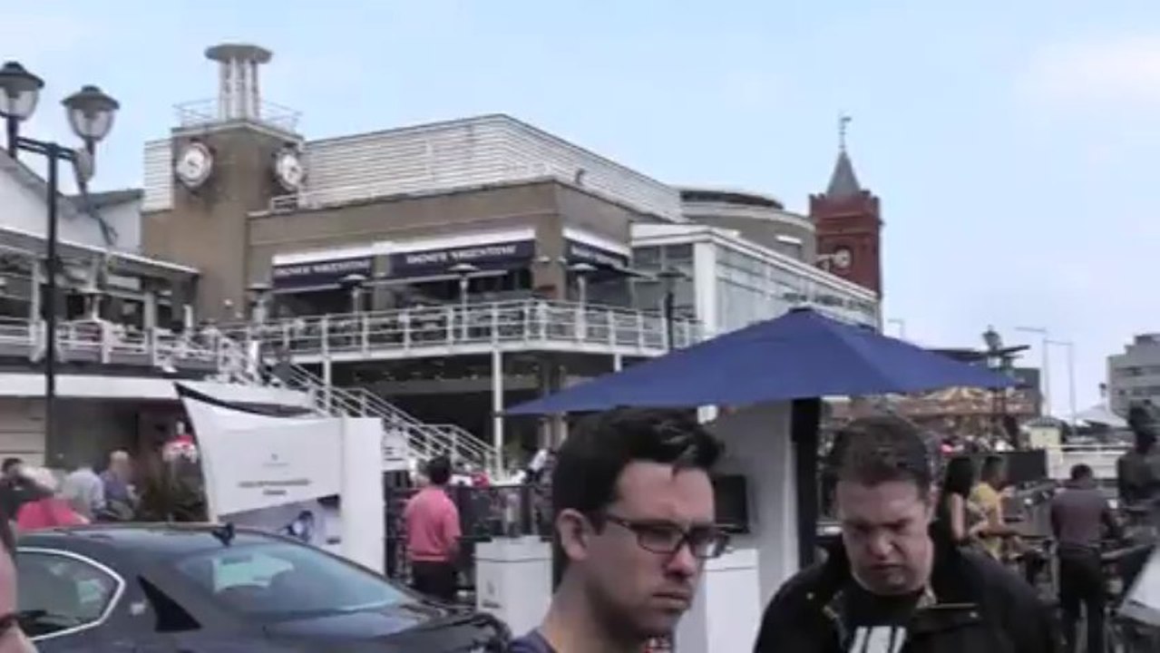 Dr Who locations walking tour of Cardiff(Part 20)