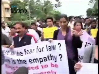 Sonam protests against Mumbai gang rape
