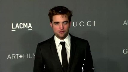Robert Pattinson se siente solo