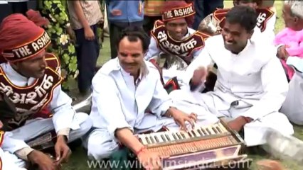 DVD-90-festivals-holi-12-2