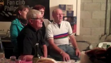 Fan Club de Gilbert devant les Mondiaux - Attaque de Gilbert